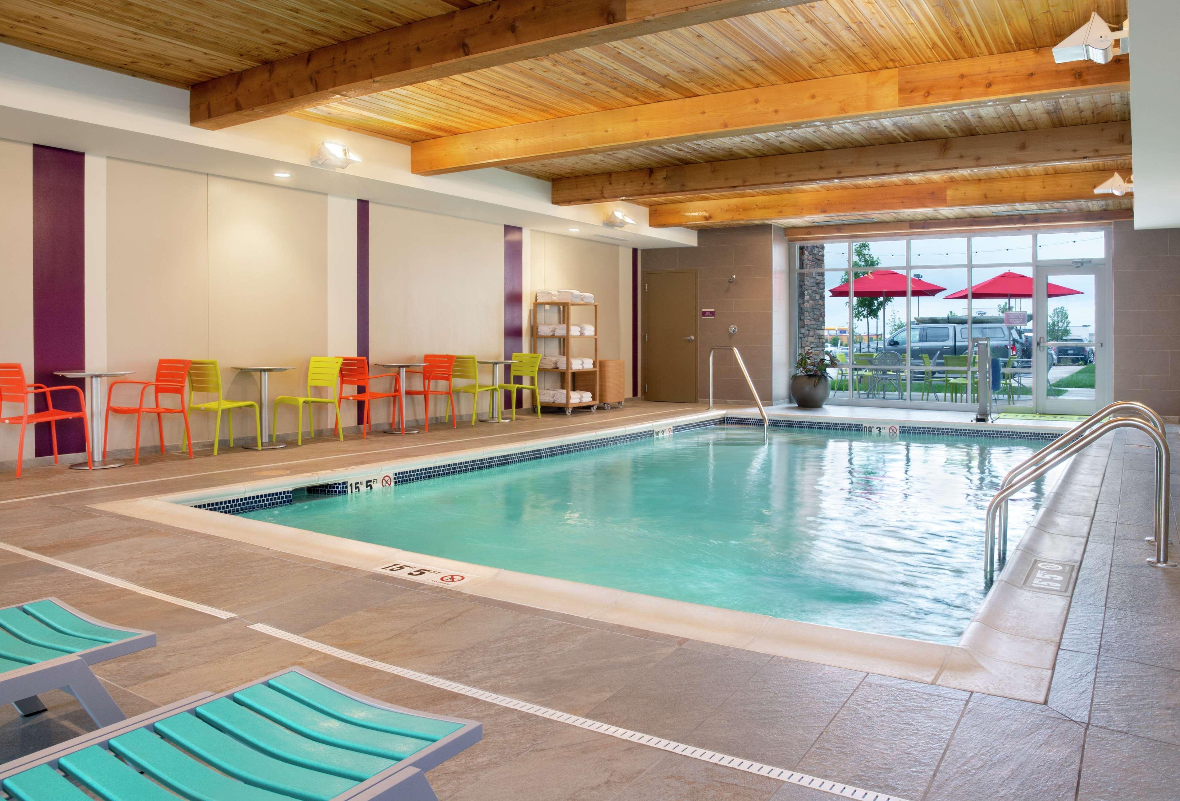 Home2 Suites By Hilton Indianapolis Greenwood Exterior photo