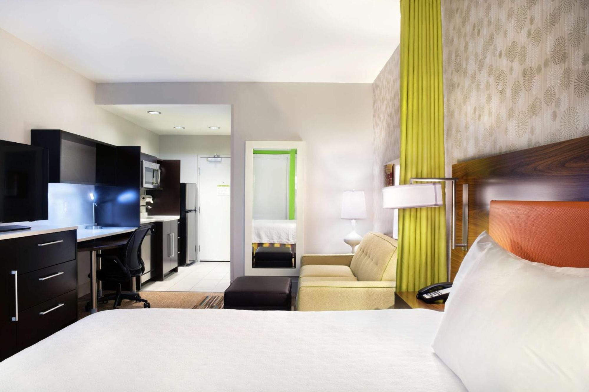 Home2 Suites By Hilton Indianapolis Greenwood Exterior photo