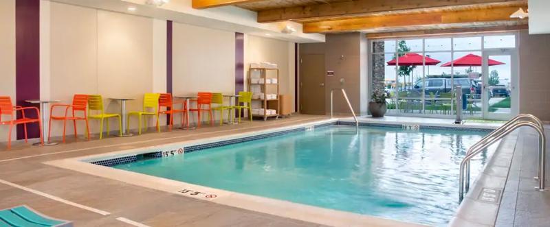 Home2 Suites By Hilton Indianapolis Greenwood Exterior photo